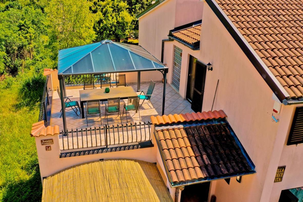 Villa Dolce Vita **** بريمونتيرا المظهر الخارجي الصورة